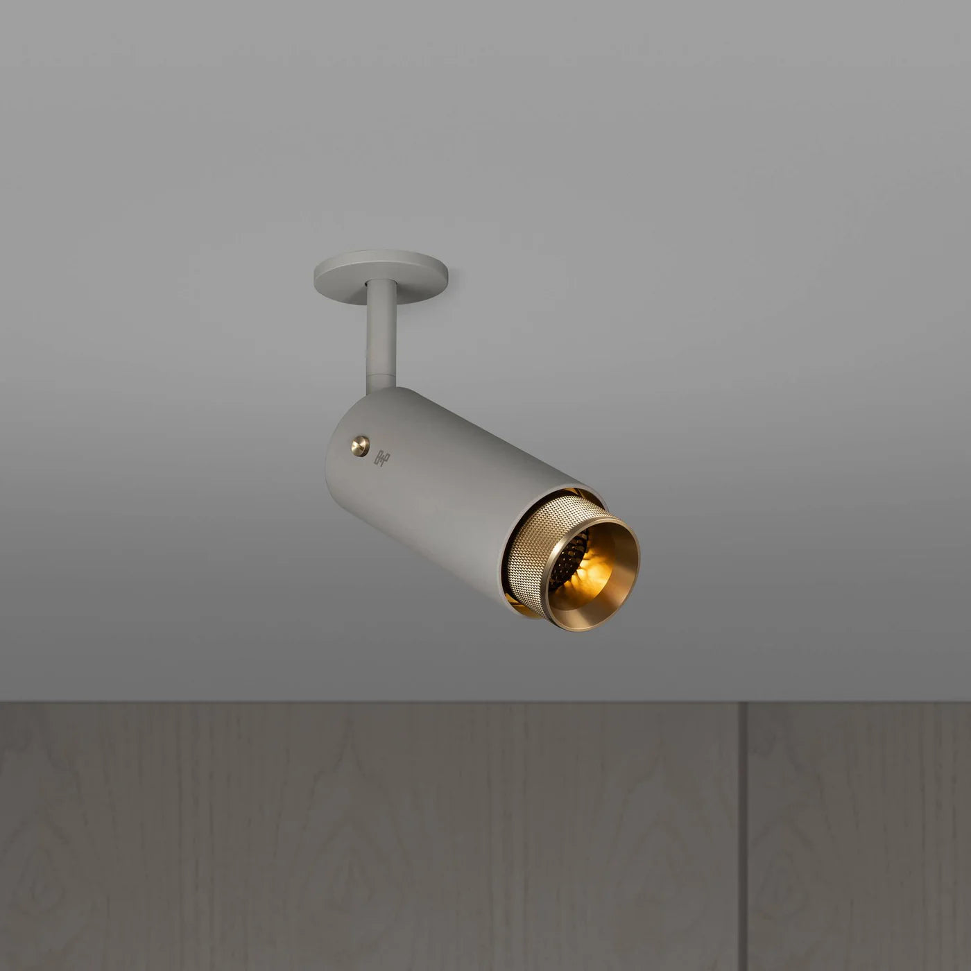 EXHAUST SPOT / CROSS / GRAPHITE